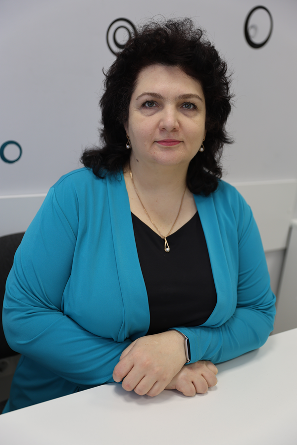 <h4>Юнусова Светлана Сергеевна</h4> <p>преподаватель колледжа ЮУрГГПУ</p> 