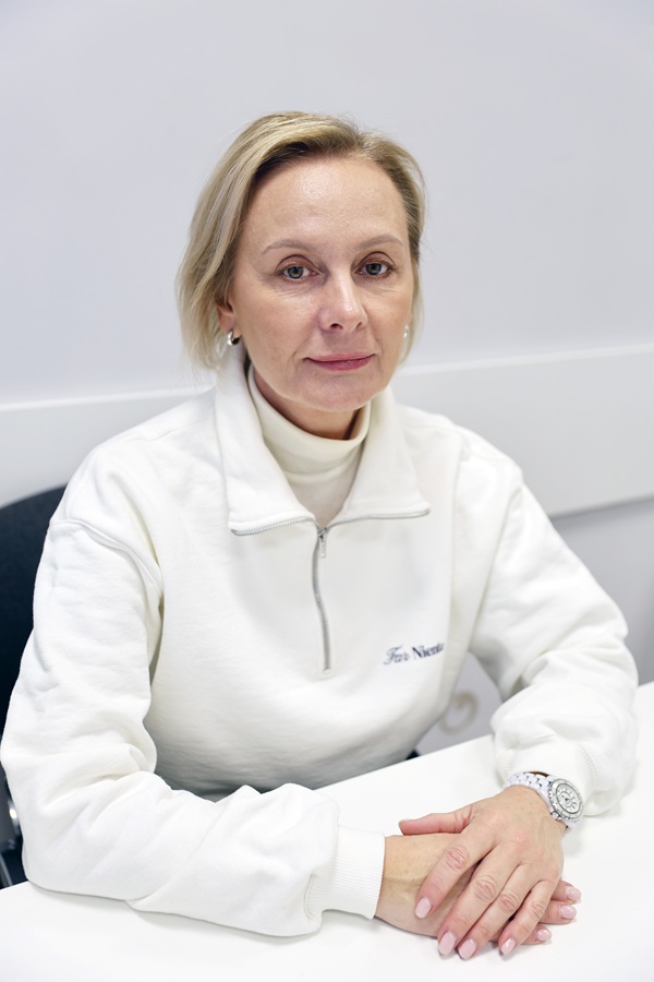 <h4>Червоткина Светлана Юрьевна</h4> <p>преподаватель колледжа ЮУрГГПУ</p> 