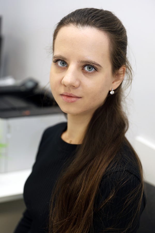 <h4>Шабарова Мария Сергеевна</h4> <p>преподаватель колледжа ЮУрГГПУ</p> 